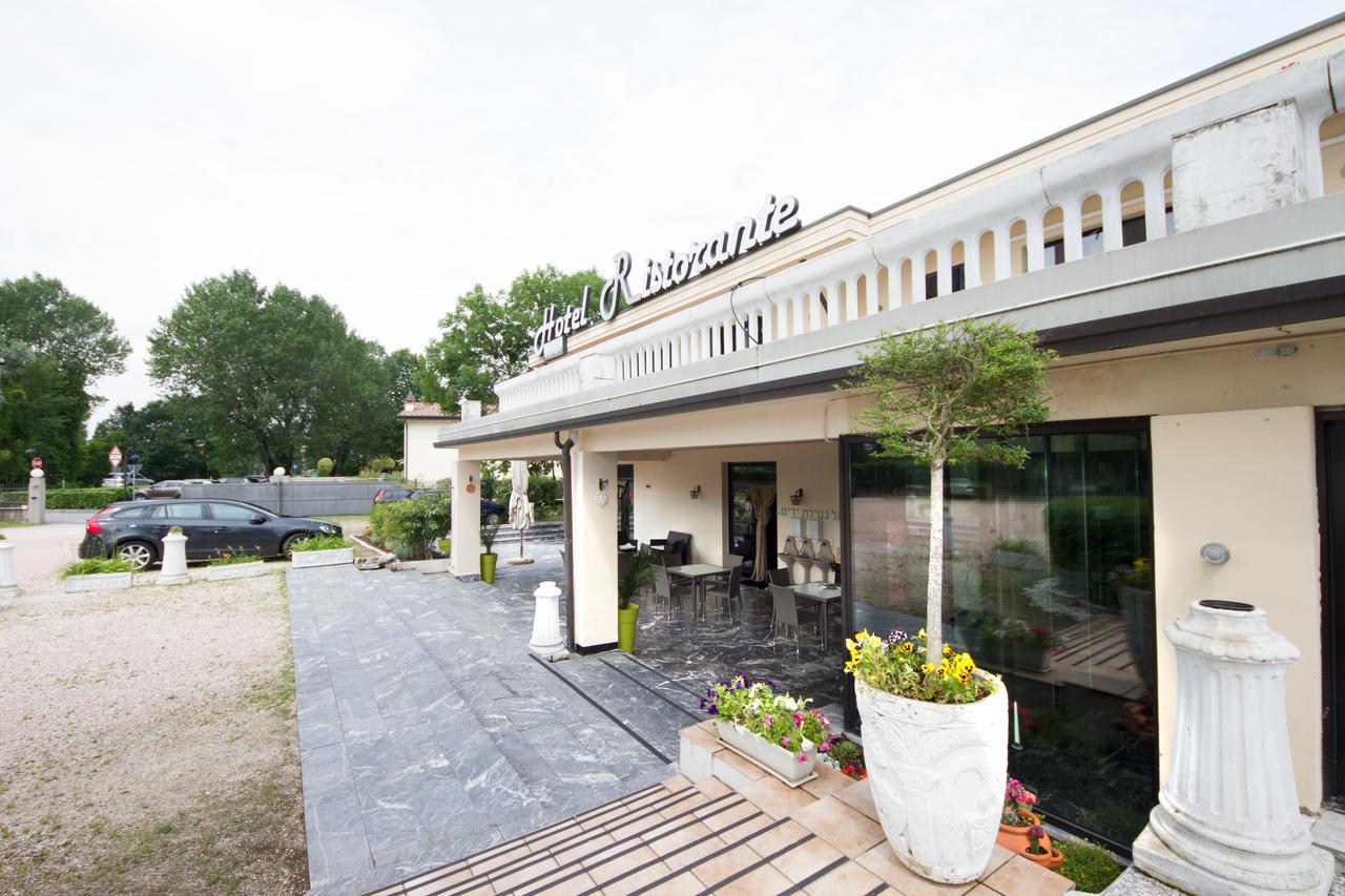 Hotel Olympic Kosher Holidays Sirmione Exterior foto